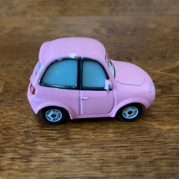 DISNEY PIXAR Cars Chuki Pink Metal Die Cast Car - Picture 2 of 5